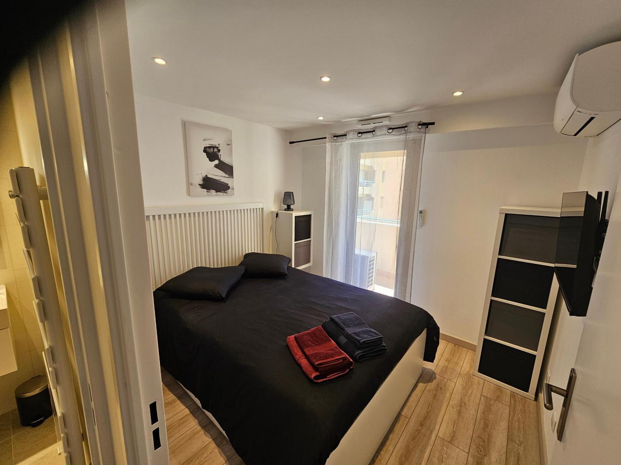 Beautiful 1 Bedroom Flat Ніцца Екстер'єр фото
